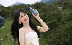 女生校园遭羞辱强迫拍视频